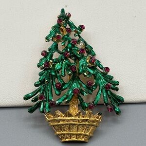 Vintage Mylu Christmas Tree Brooch JP262